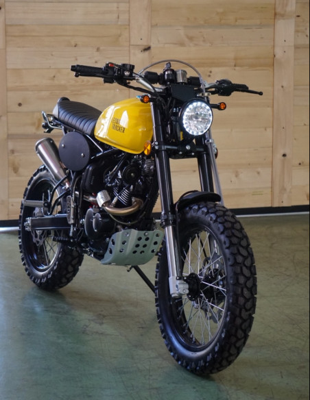 LEONART TRACKER 125 AMARILLO