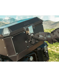 MALETA GIVI TREKKER ALASKA 56 NEGRO 2